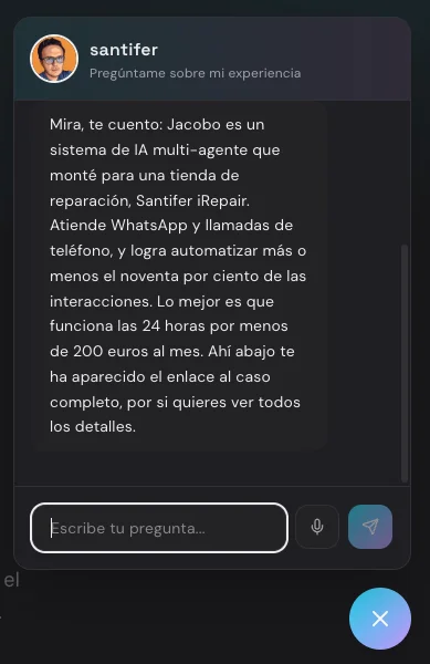 Modo texto: respuesta sobre Jacobo con source badges, botón de micrófono para cambiar a voz